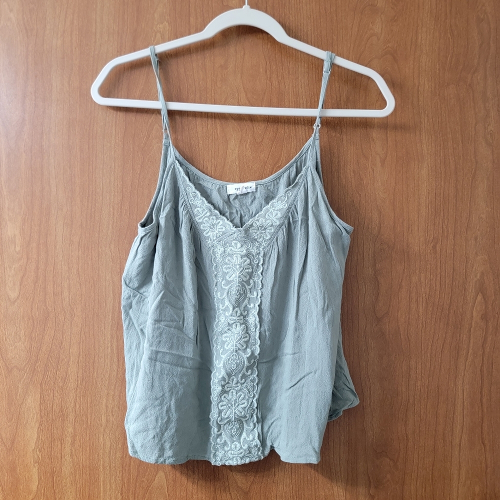 BOGO Eyeshadow Embroidered V-Neck Tank Top Sage Green Size Large
